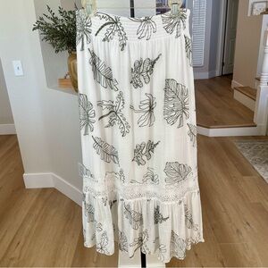 NWT J GEE White Olive Green Embroidered Leaf Tiered Maxi Skirt Boho Lace - Large